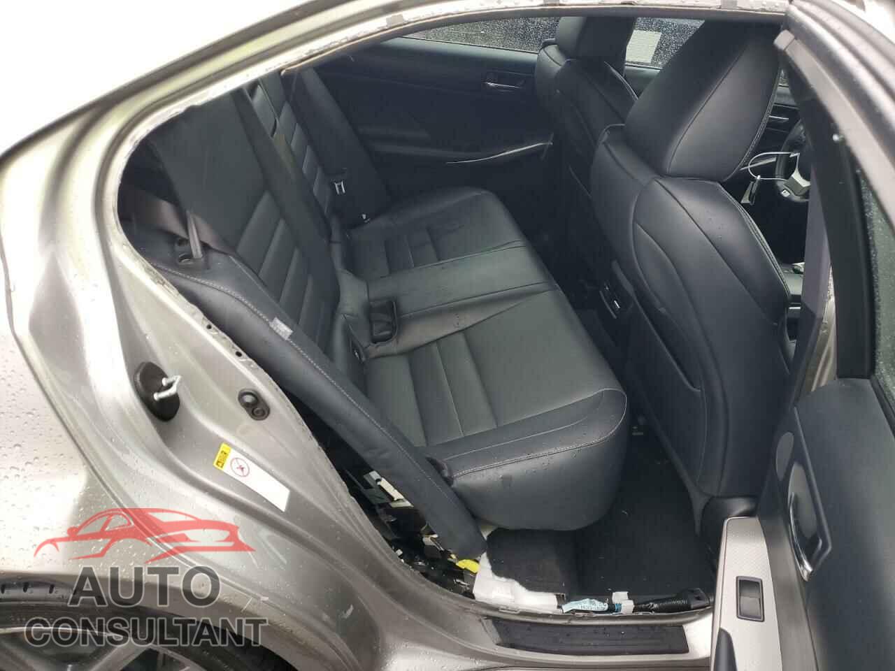 LEXUS IS 2015 - JTHBE1D26F5015639