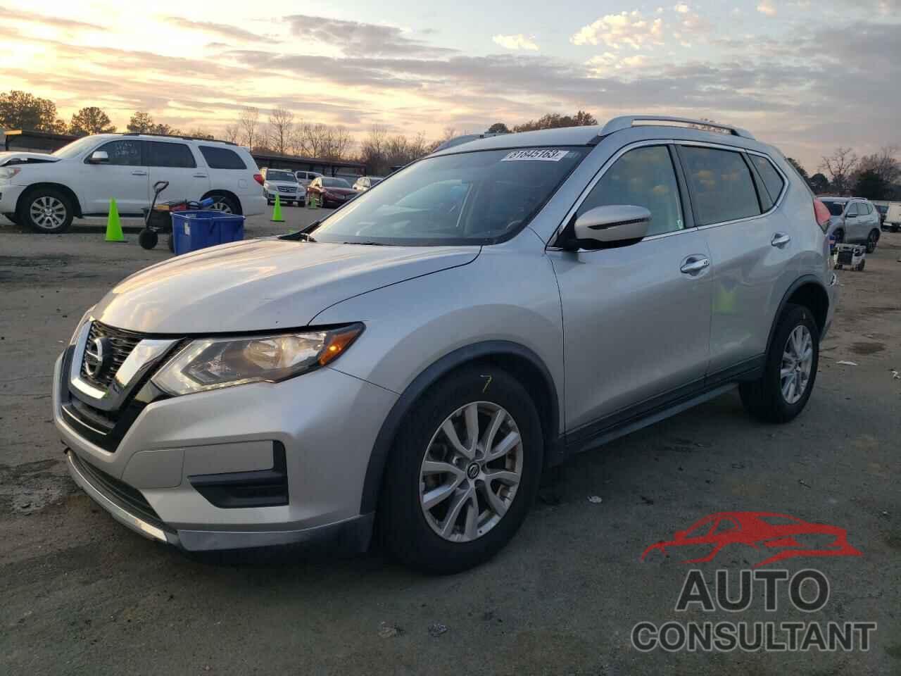 NISSAN ROGUE 2017 - KNMAT2MT2HP528542