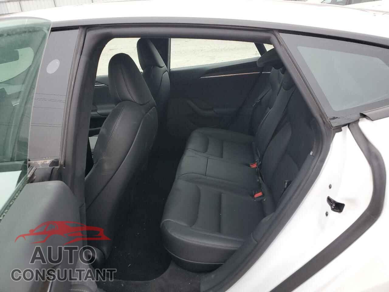 TESLA MODEL S 2023 - 5YJSA1E57PF501141