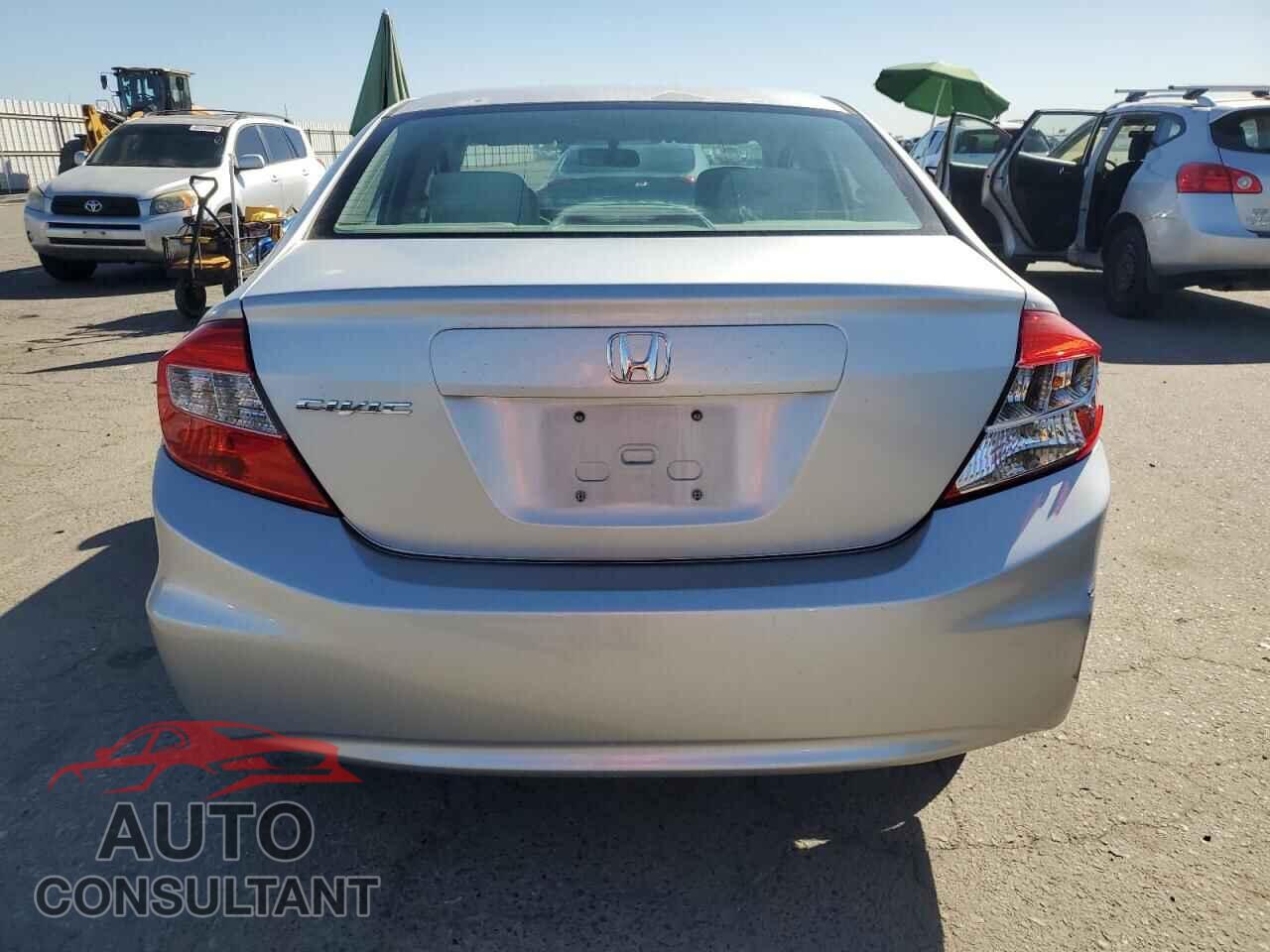 HONDA CIVIC 2012 - 2HGFB2F55CH590961
