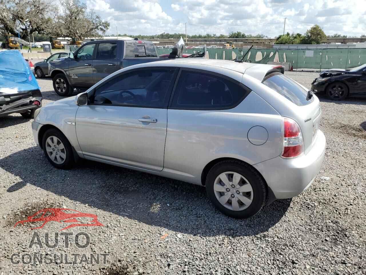 HYUNDAI ACCENT 2010 - KMHCM3AC0AU161532