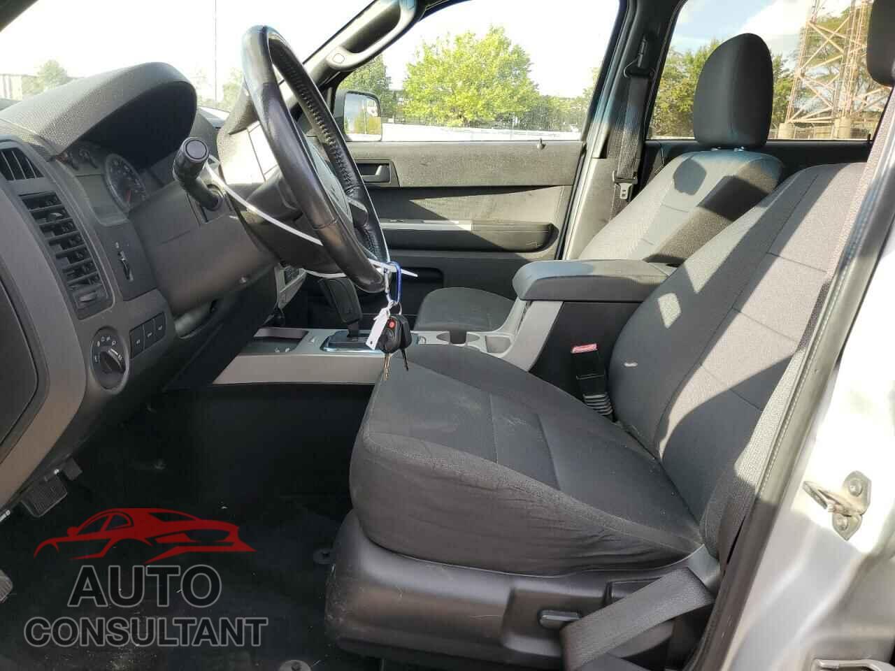 FORD ESCAPE 2011 - 1FMCU9DG3BKB73043