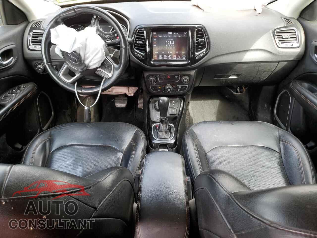 JEEP COMPASS 2019 - 3C4NJDCB2KT673045