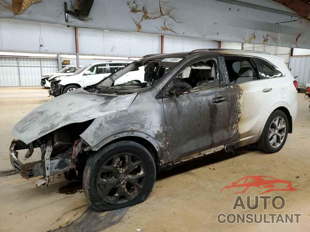 KIA SORENTO 2018 - 5XYPKDA59JG377786