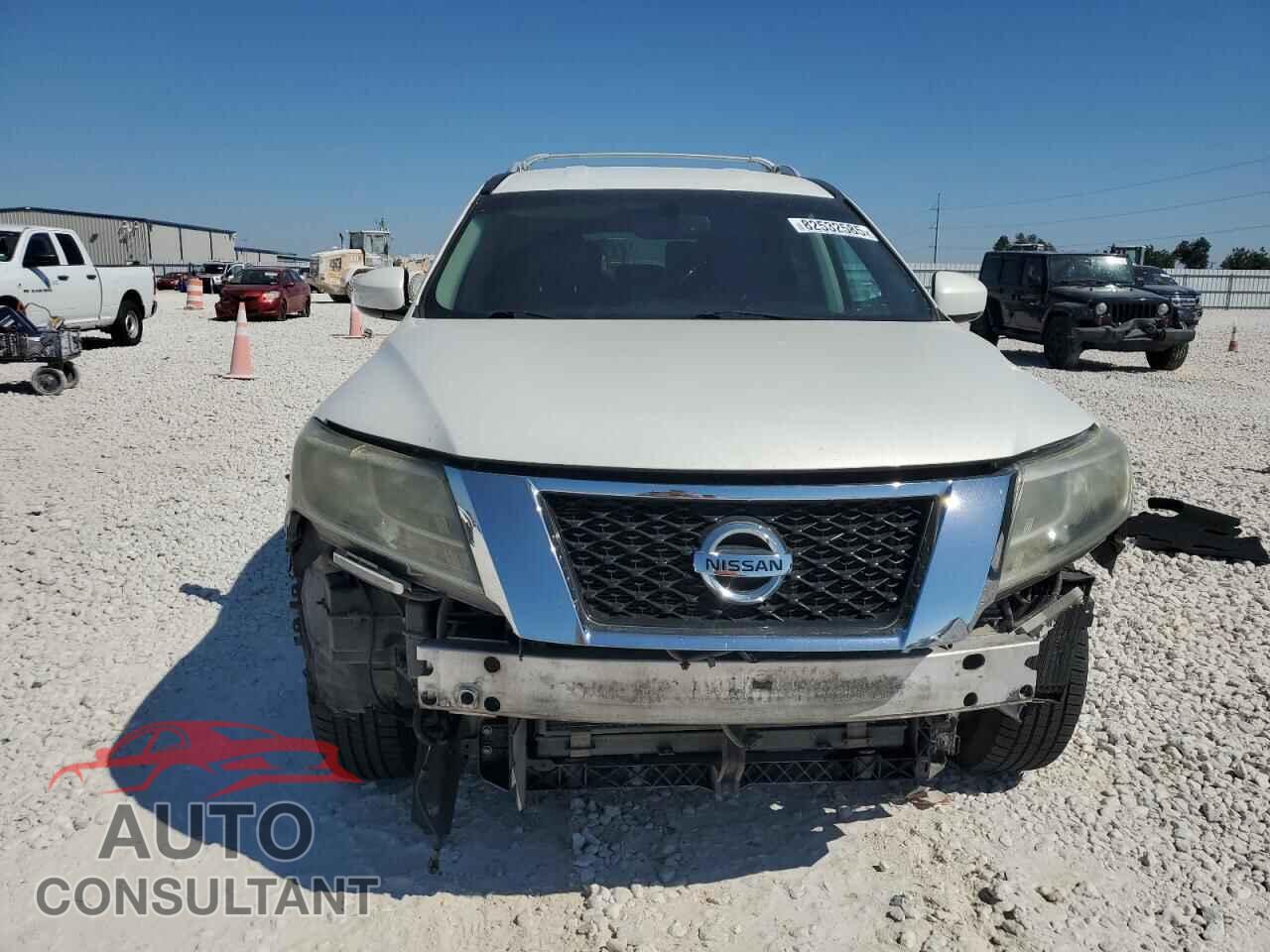 NISSAN PATHFINDER 2013 - 5N1AR2MN2DC619663
