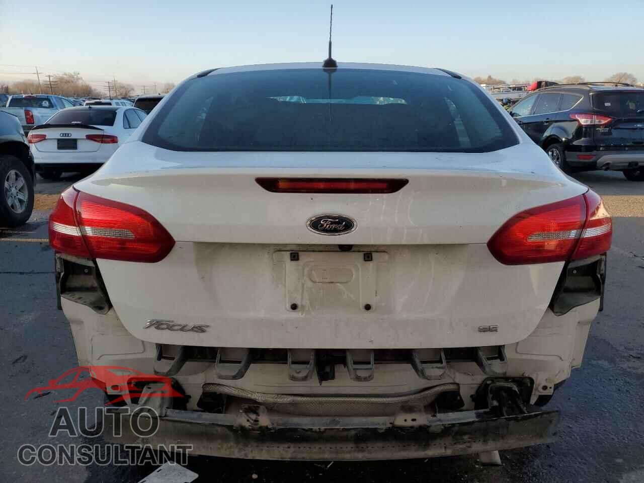 FORD FOCUS 2017 - 1FADP3F27HL226219