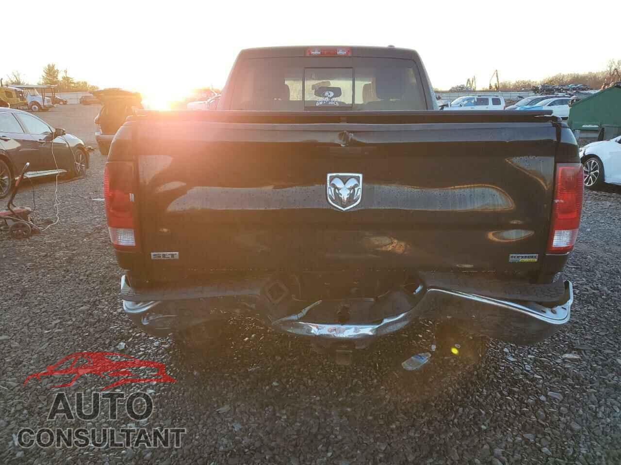 DODGE RAM 1500 2012 - 1C6RD7GP2CS220554
