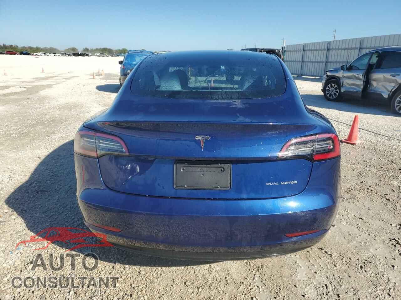 TESLA MODEL 3 2021 - 5YJ3E1EB2MF975735