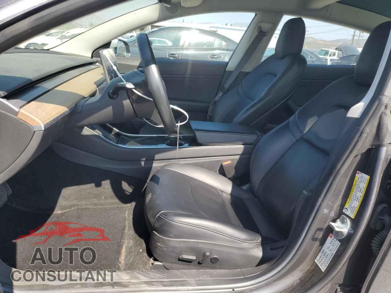 TESLA MODEL 3 2018 - 5YJ3E1EA3JF009462