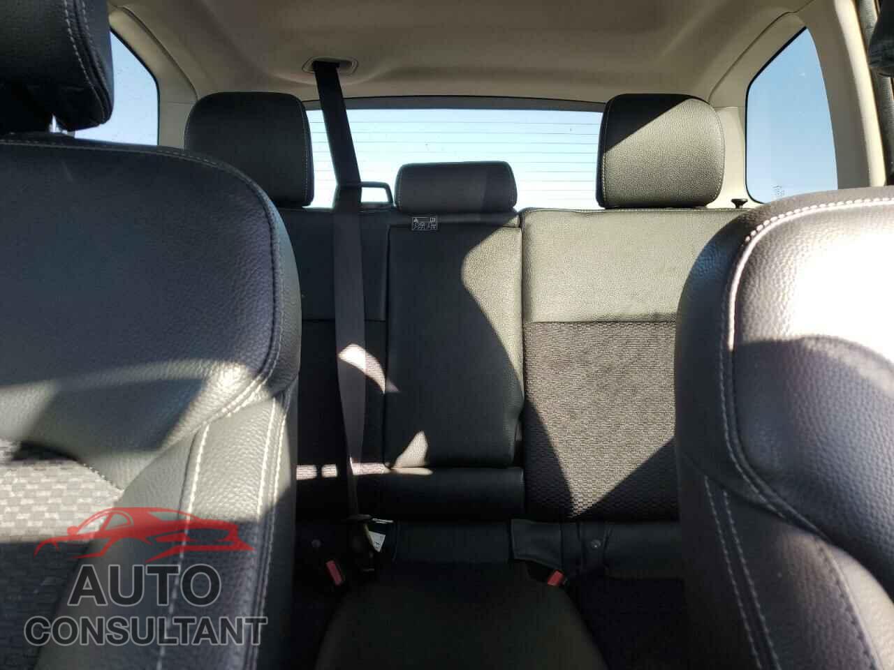 SUBARU FORESTER 2015 - JF2SJGDC5FH809055