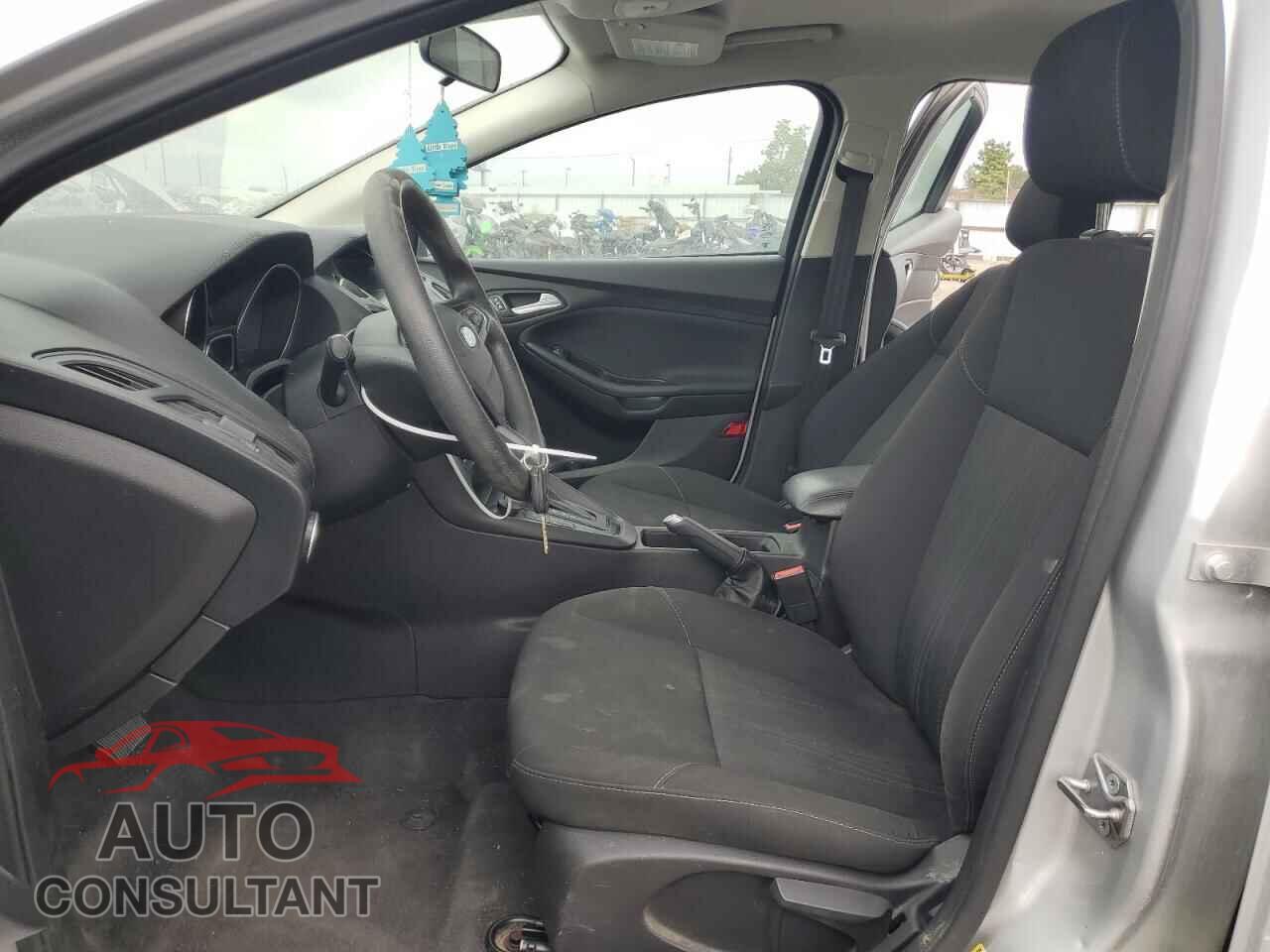 FORD FOCUS 2018 - 1FADP3FE5JL278237