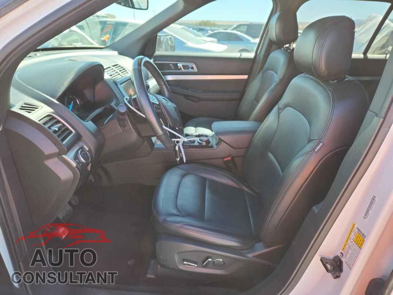 FORD EXPLORER 2017 - 1FM5K8D8XHGD54668
