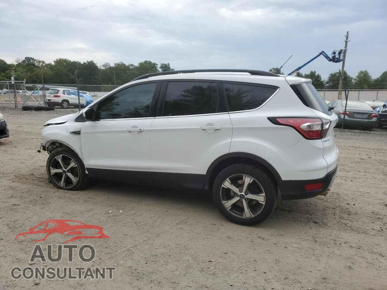 FORD ESCAPE 2017 - 1FMCU9G92HUB94279