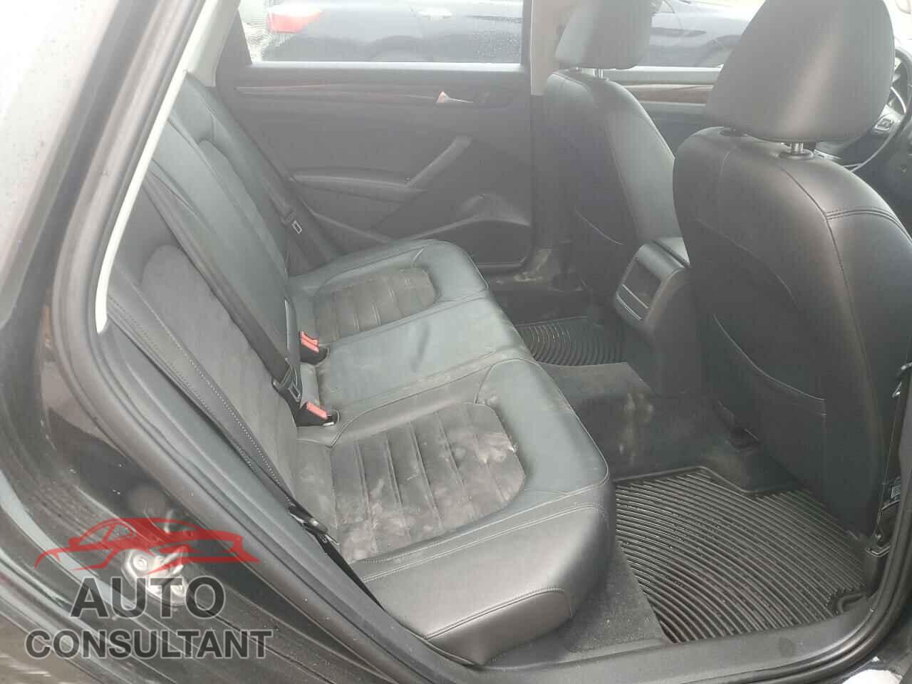 VOLKSWAGEN PASSAT 2012 - 1VWCP7A33CC022469