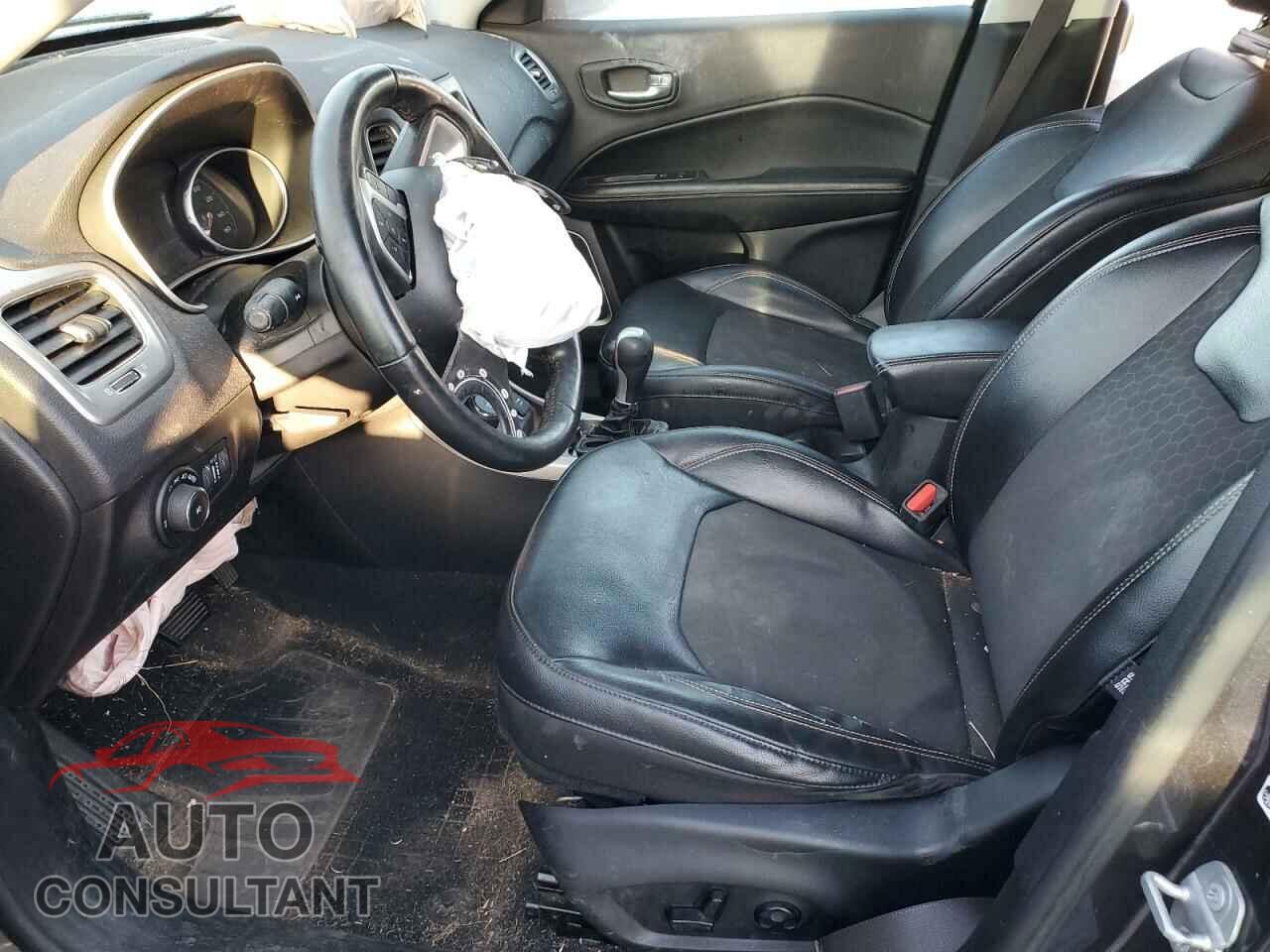 JEEP COMPASS 2017 - 3C4NJDBB9HT641882