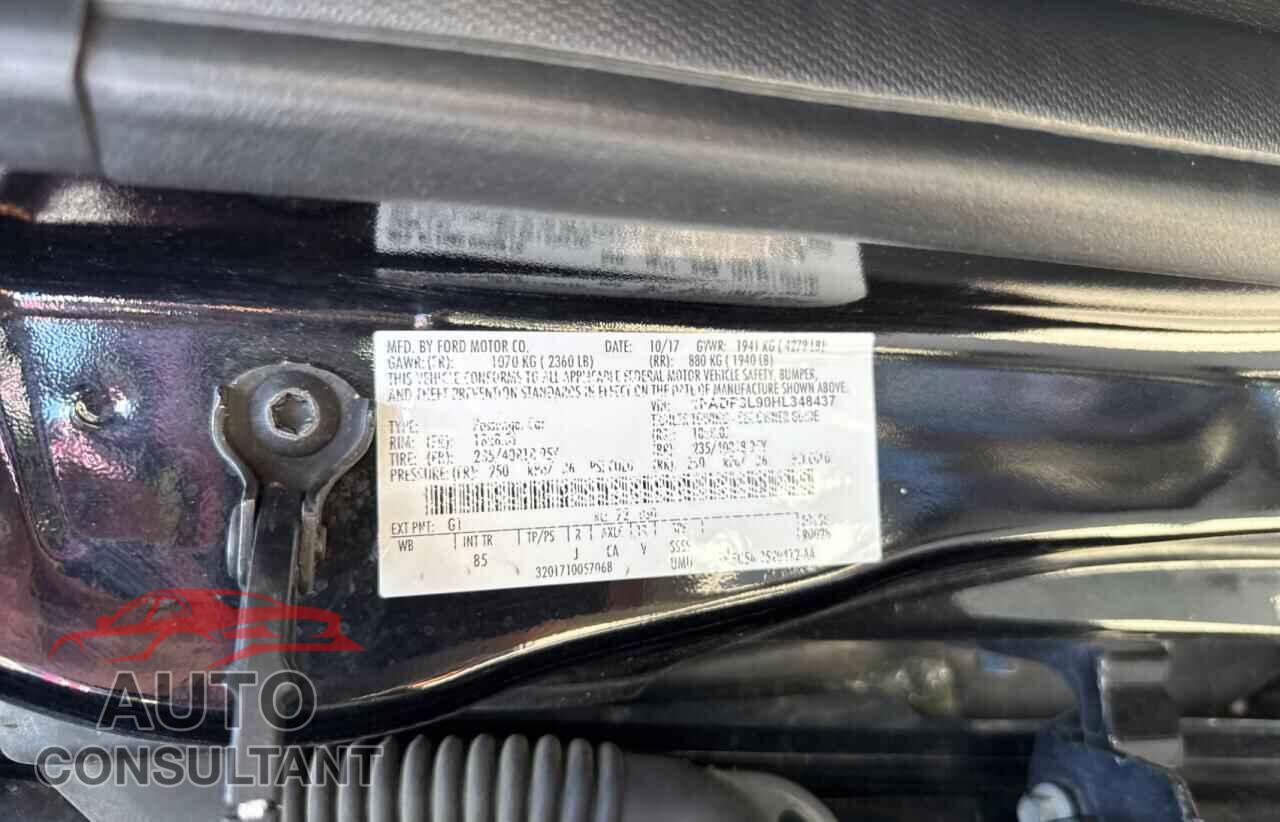 FORD FOCUS 2017 - 1FADP3L90HL348437