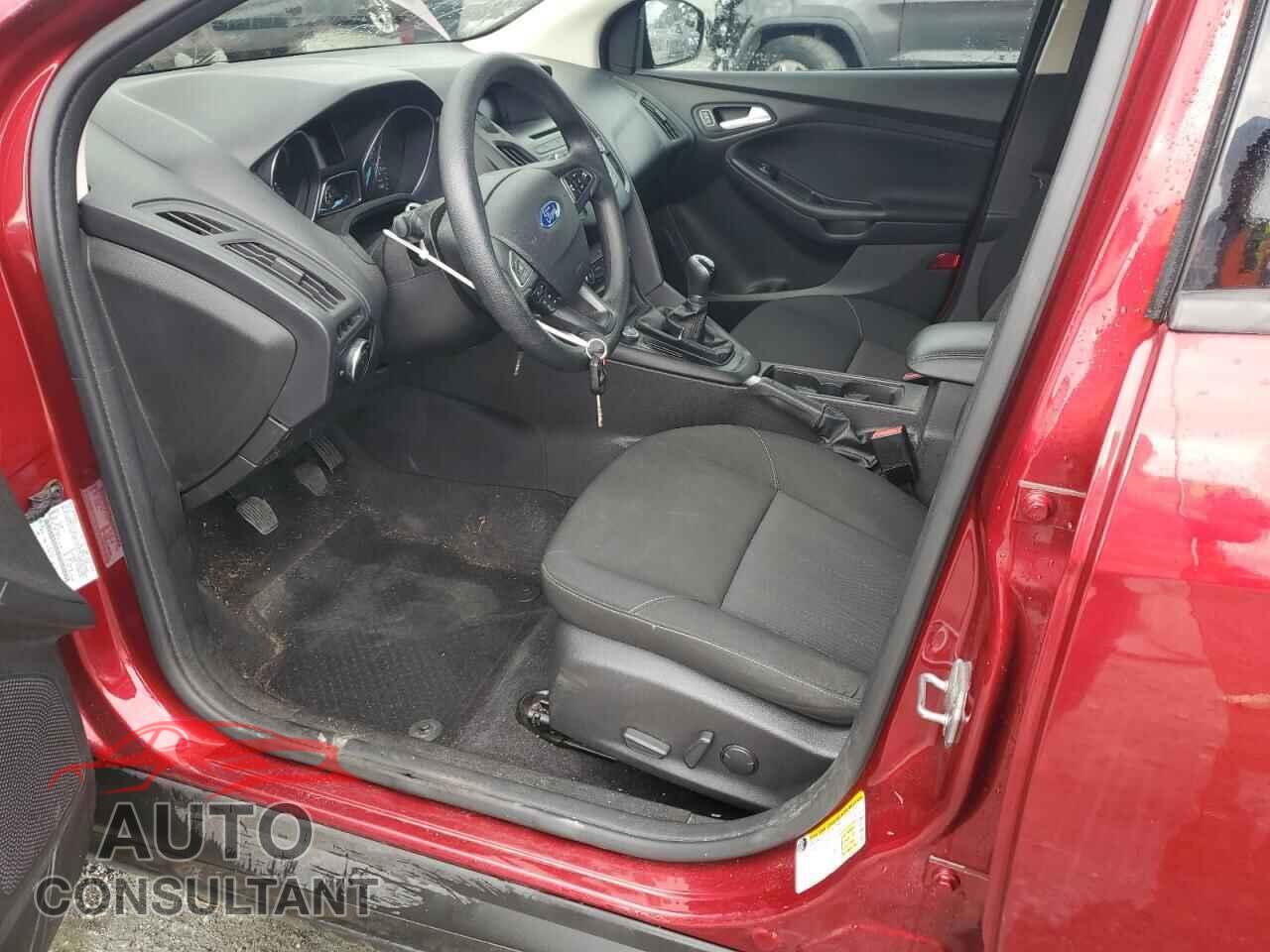 FORD FOCUS 2015 - 1FADP3F21FL353612