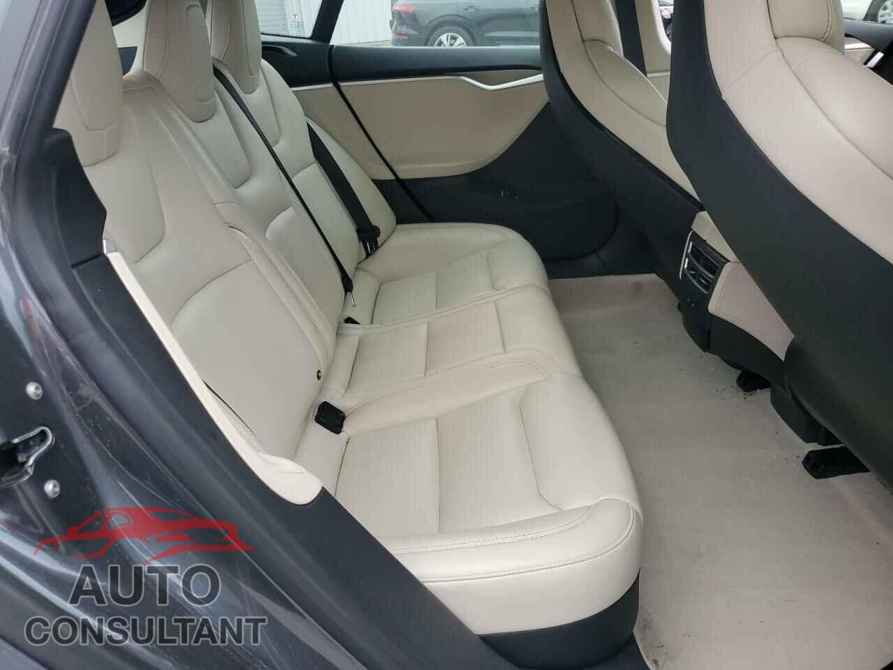 TESLA MODEL S 2017 - 5YJSA1E21HF227362