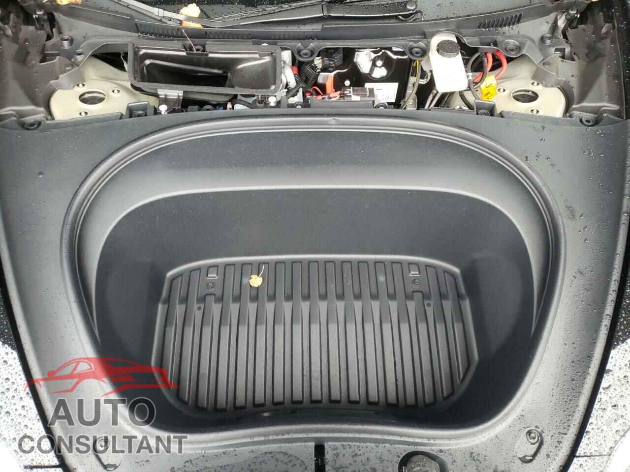 TESLA MODEL 3 2024 - 5YJ3E1EA6RF861719