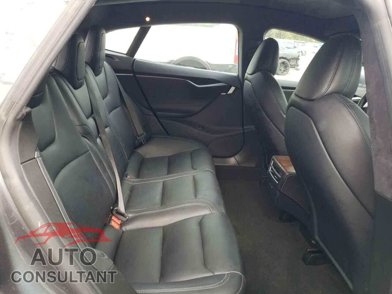 TESLA MODEL S 2020 - 5YJSA1E24LF399748
