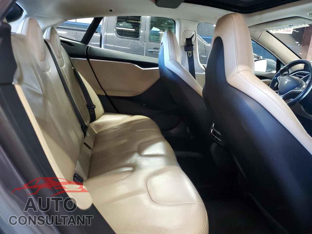 TESLA MODEL S 2014 - 5YJSA1H18EFP36220