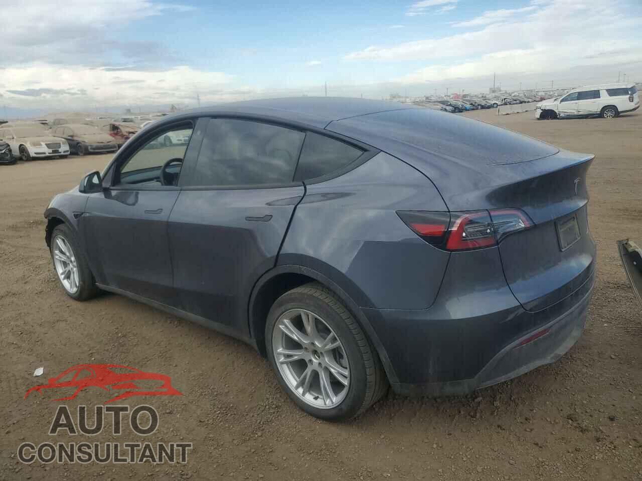 TESLA MODEL Y 2023 - 7SAYGDEE7PF715219