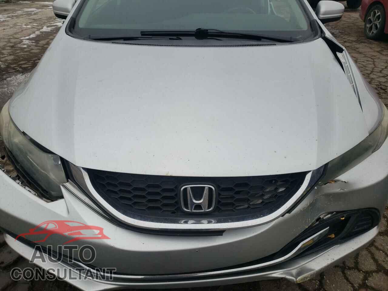 HONDA CIVIC 2015 - 19XFB2F50FE102403