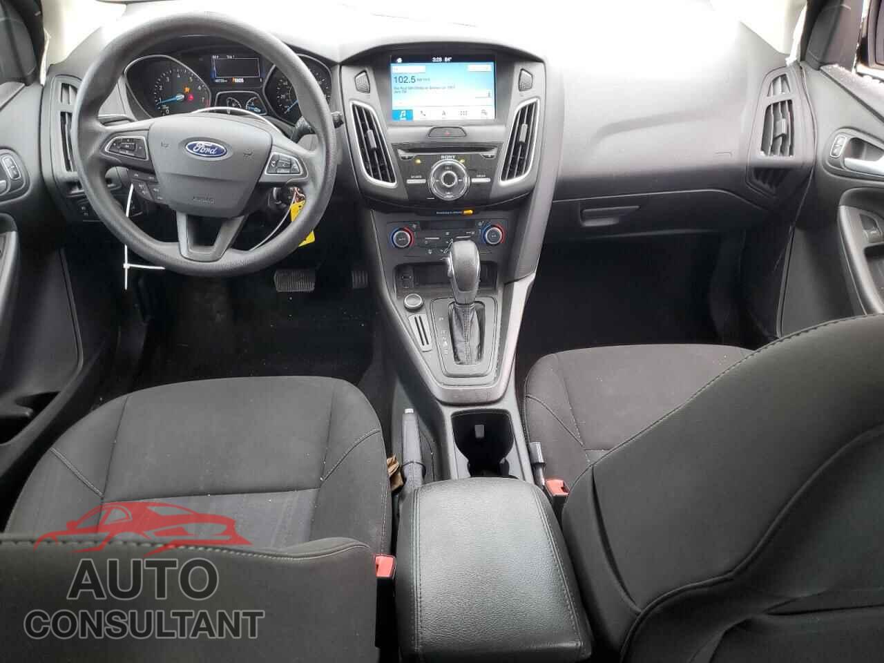 FORD FOCUS 2017 - 1FADP3M29HL346557