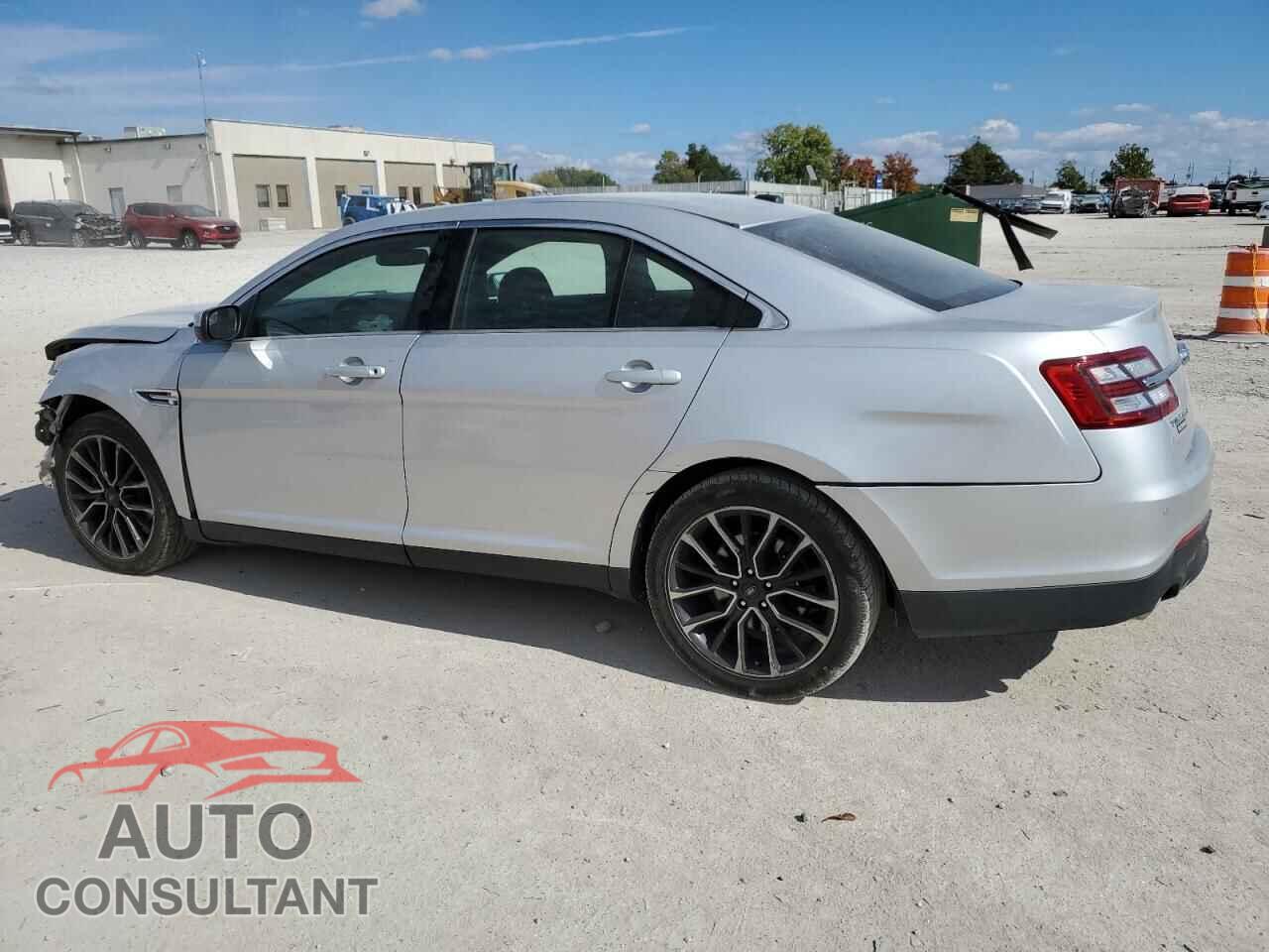FORD TAURUS 2017 - 1FAHP2E8XHG120664