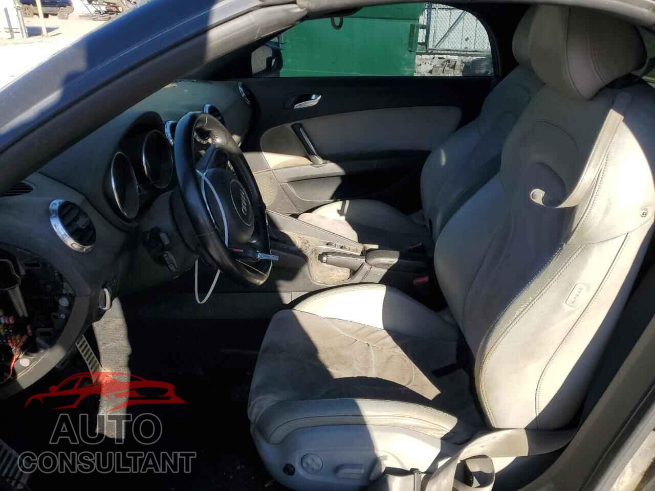 AUDI TT 2011 - TRUSFAFK2B1021960