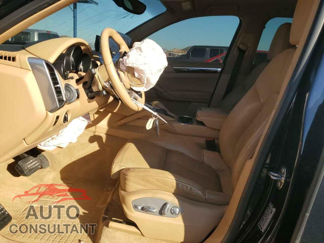 PORSCHE CAYENNE 2016 - WP1AA2A27GLA08049