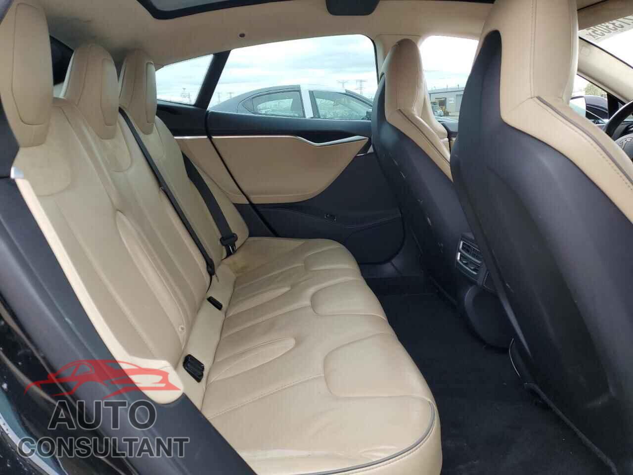 TESLA MODEL S 2014 - 5YJSA1S13EFP64841