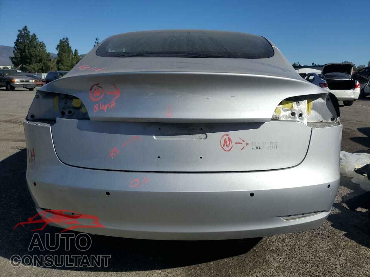 TESLA MODEL 3 2018 - 5YJ3E1EA3JF077289