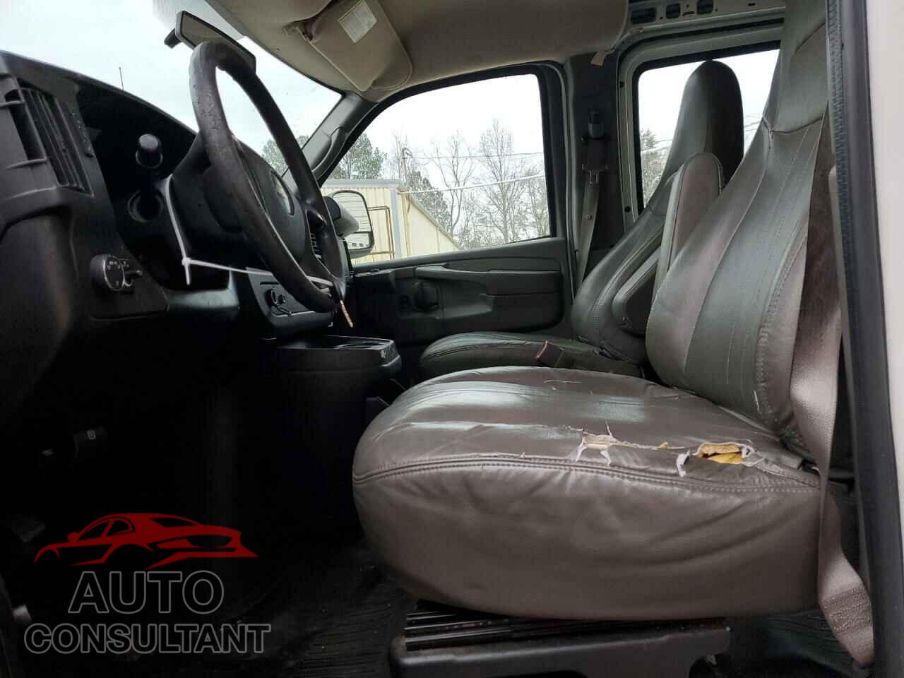 CHEVROLET EXPRESS 2011 - 1GCSGAFX8B1134475