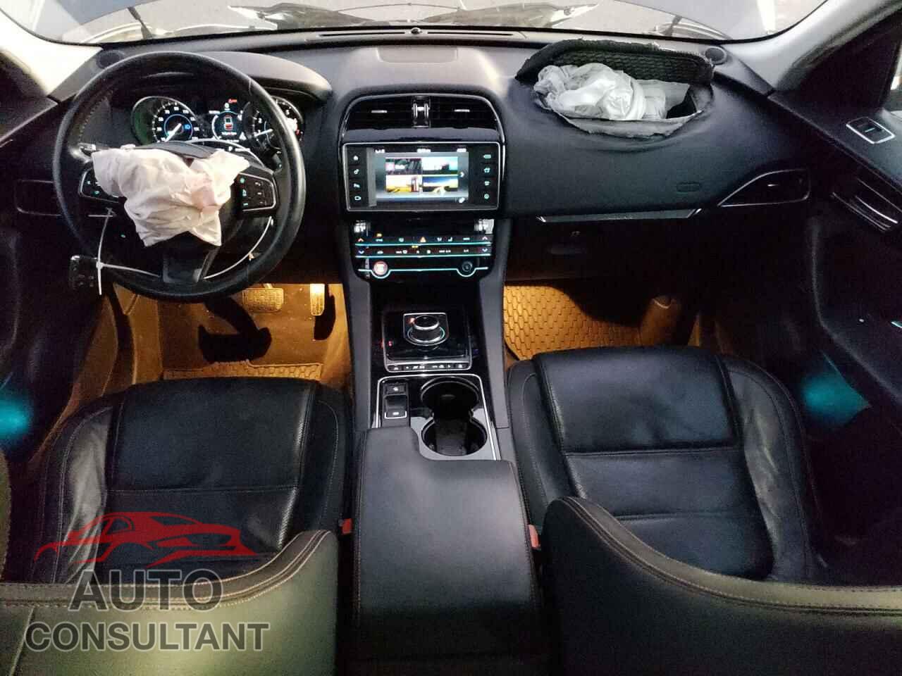 JAGUAR F-PACE 2017 - SADCK2BVXHA881649