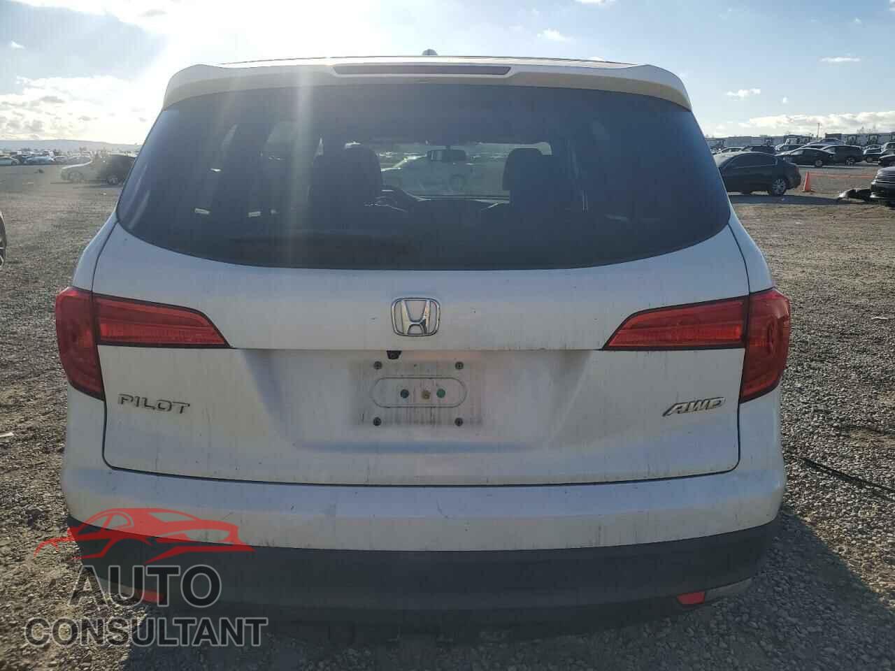 HONDA PILOT 2016 - 5FNYF6H72GB081648