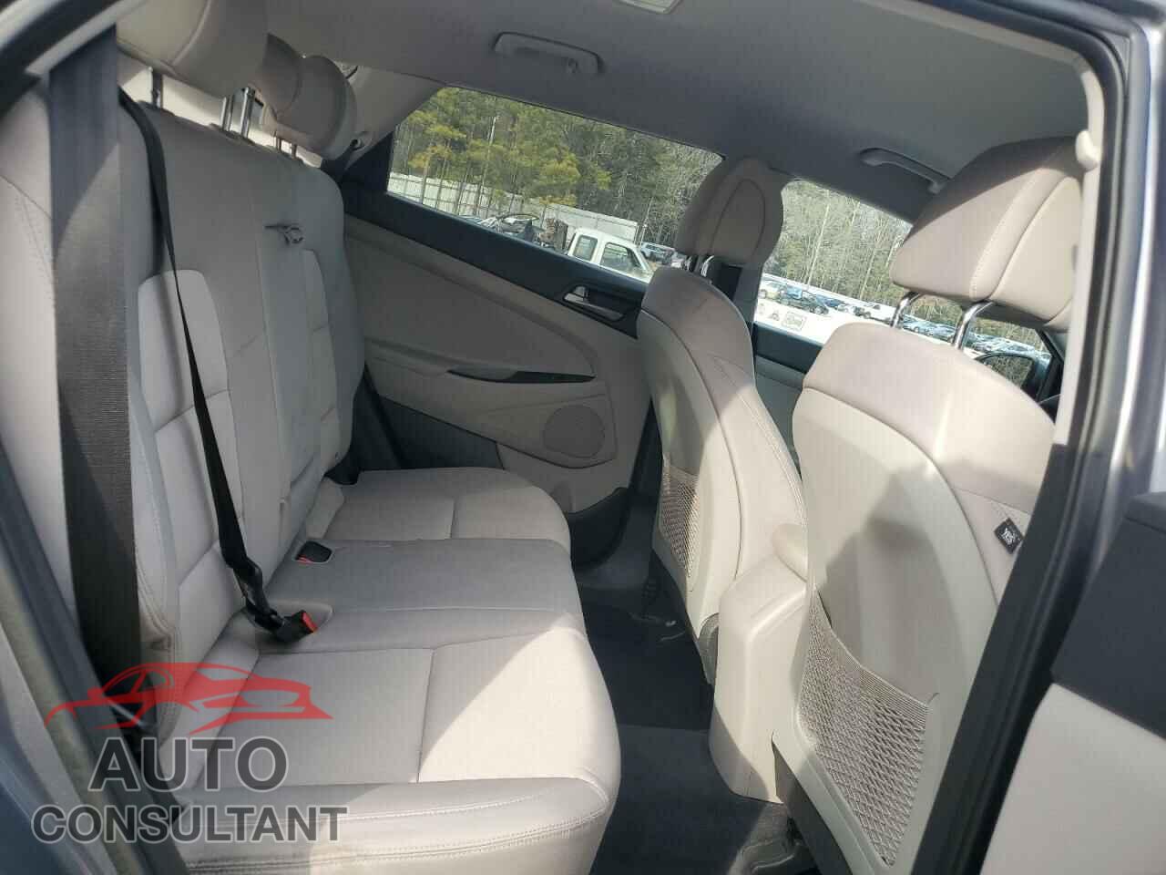 HYUNDAI TUCSON 2018 - KM8J3CA41JU683038