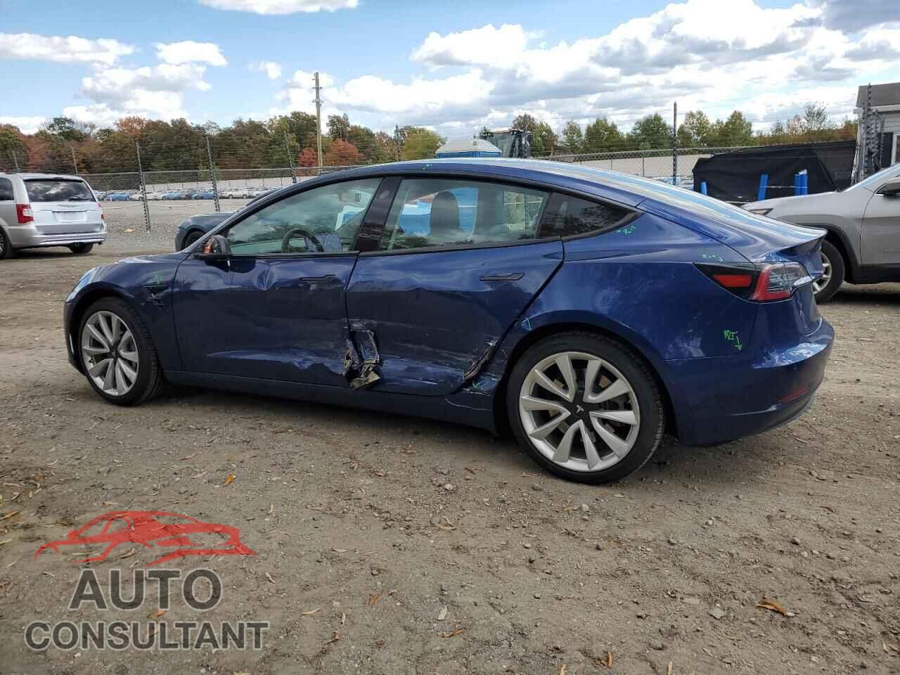 TESLA MODEL 3 2019 - 5YJ3E1EB1KF453952