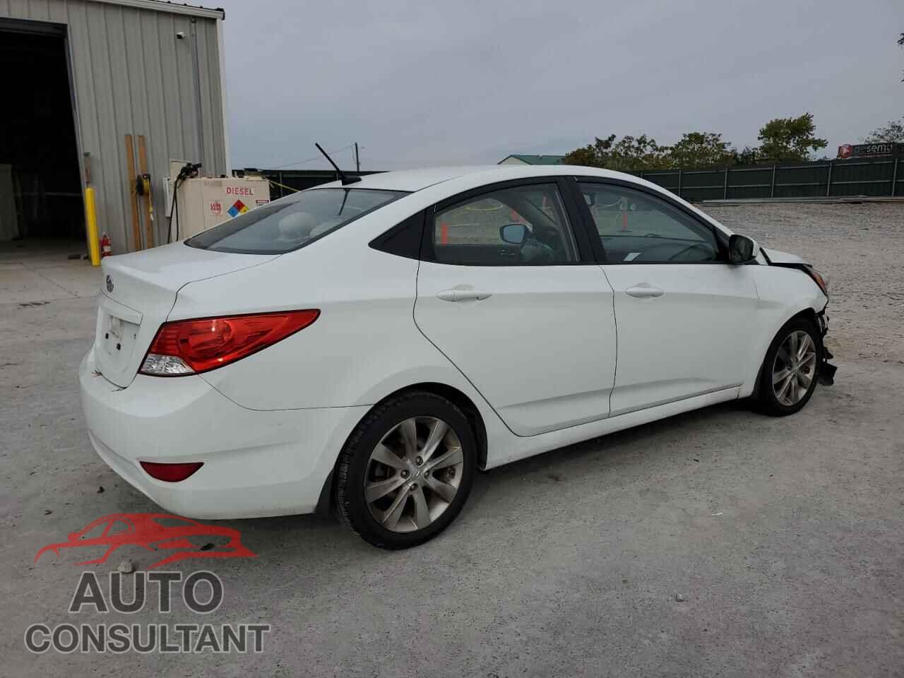 HYUNDAI ACCENT 2013 - KMHCU4AE7DU450290