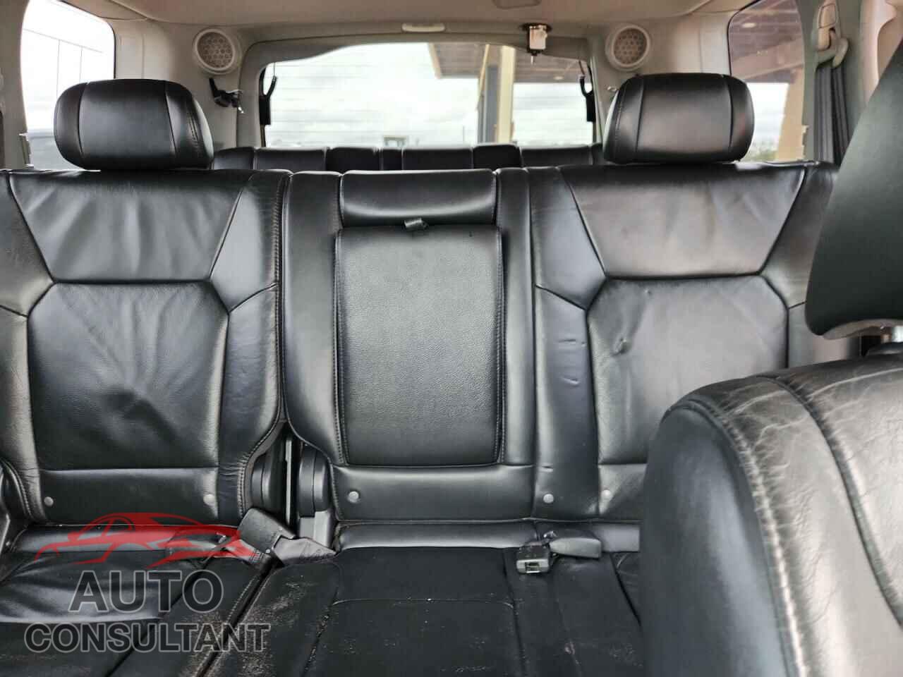 HONDA PILOT 2010 - 5FNYF4H94AB014241