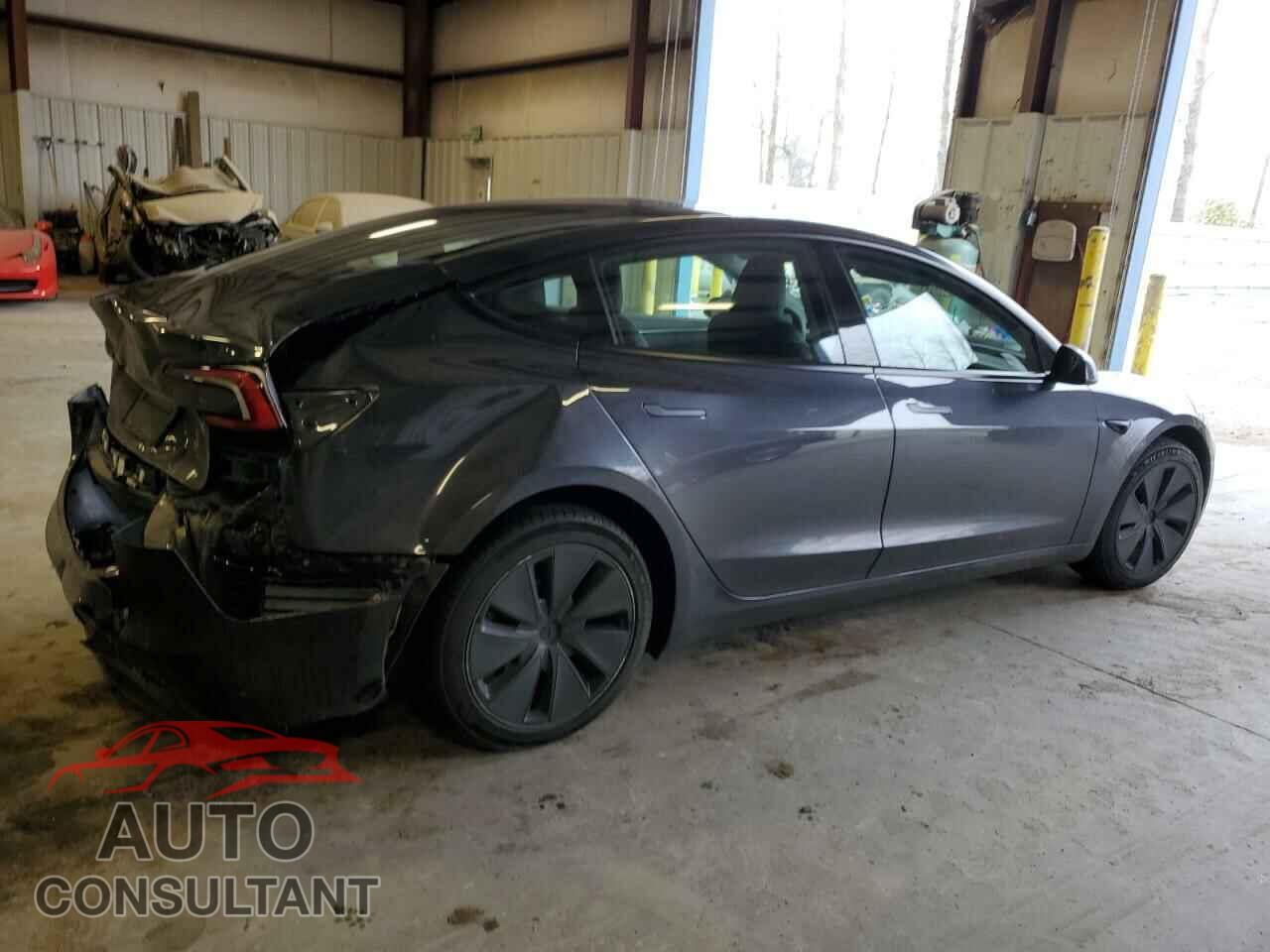 TESLA MODEL 3 2024 - 5YJ3E1EA1RF786900