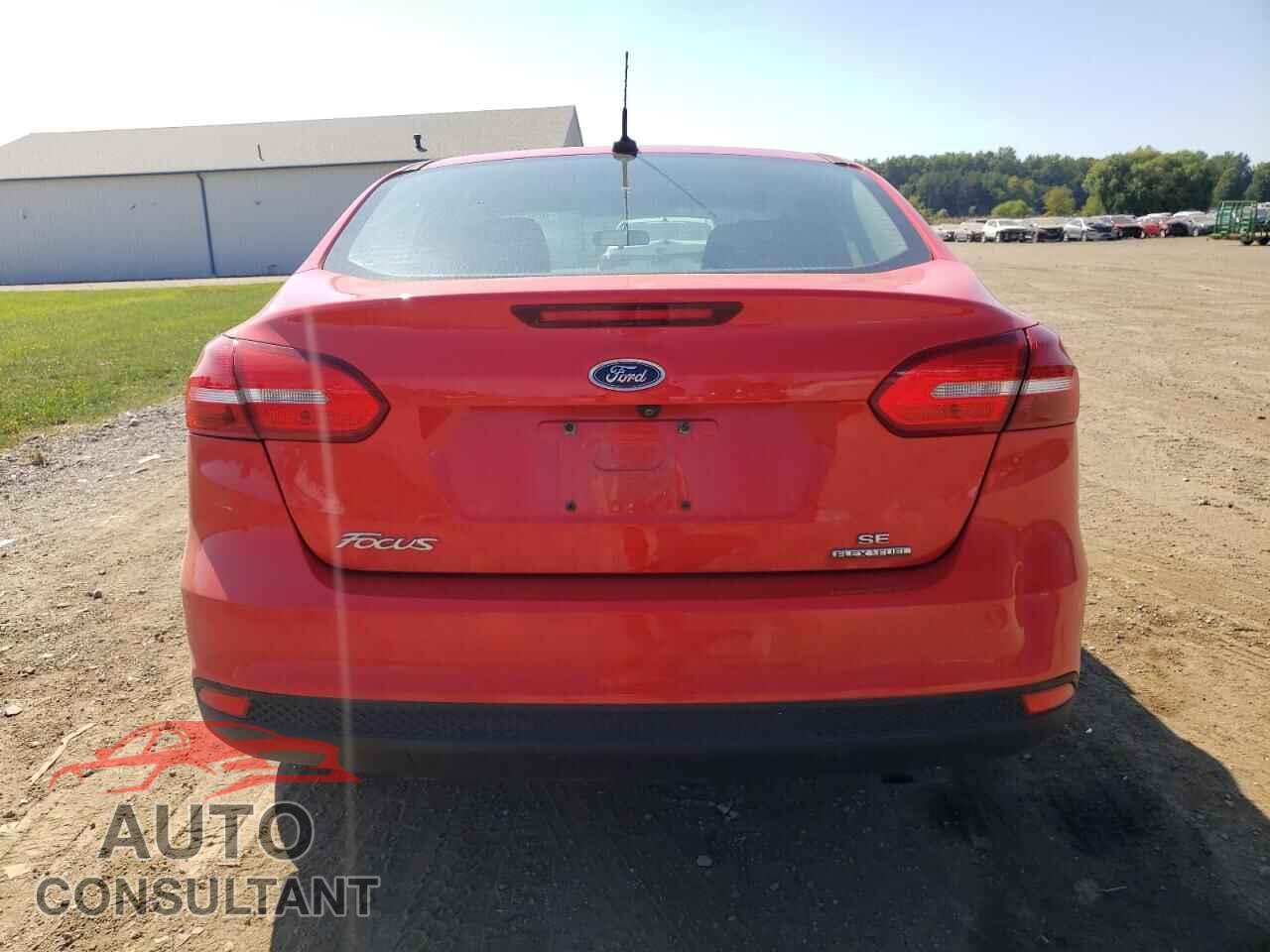 FORD FOCUS 2016 - 1FADP3F26GL267052