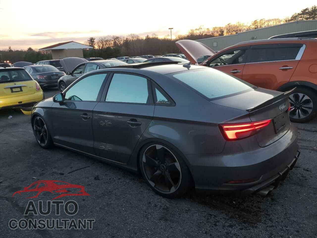AUDI A3 2017 - WAUB8GFF8H1018528