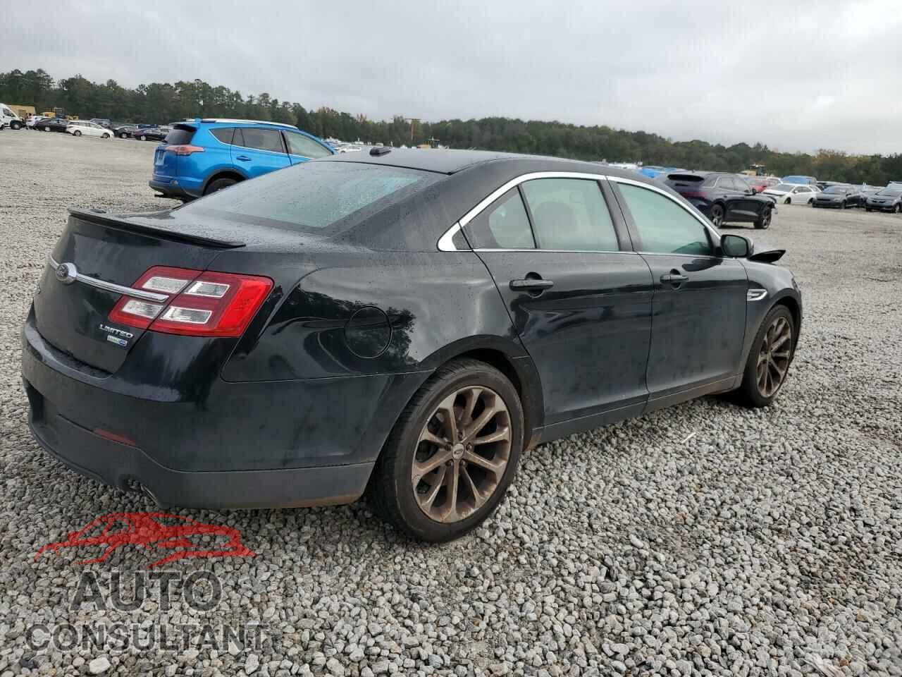 FORD TAURUS 2018 - 1FAHP2J89JG132252