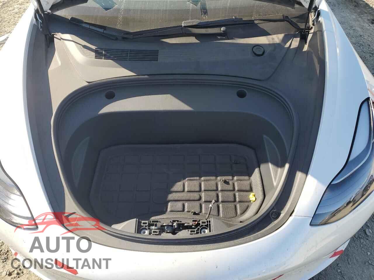 TESLA MODEL 3 2023 - 5YJ3E1EA9PF603269