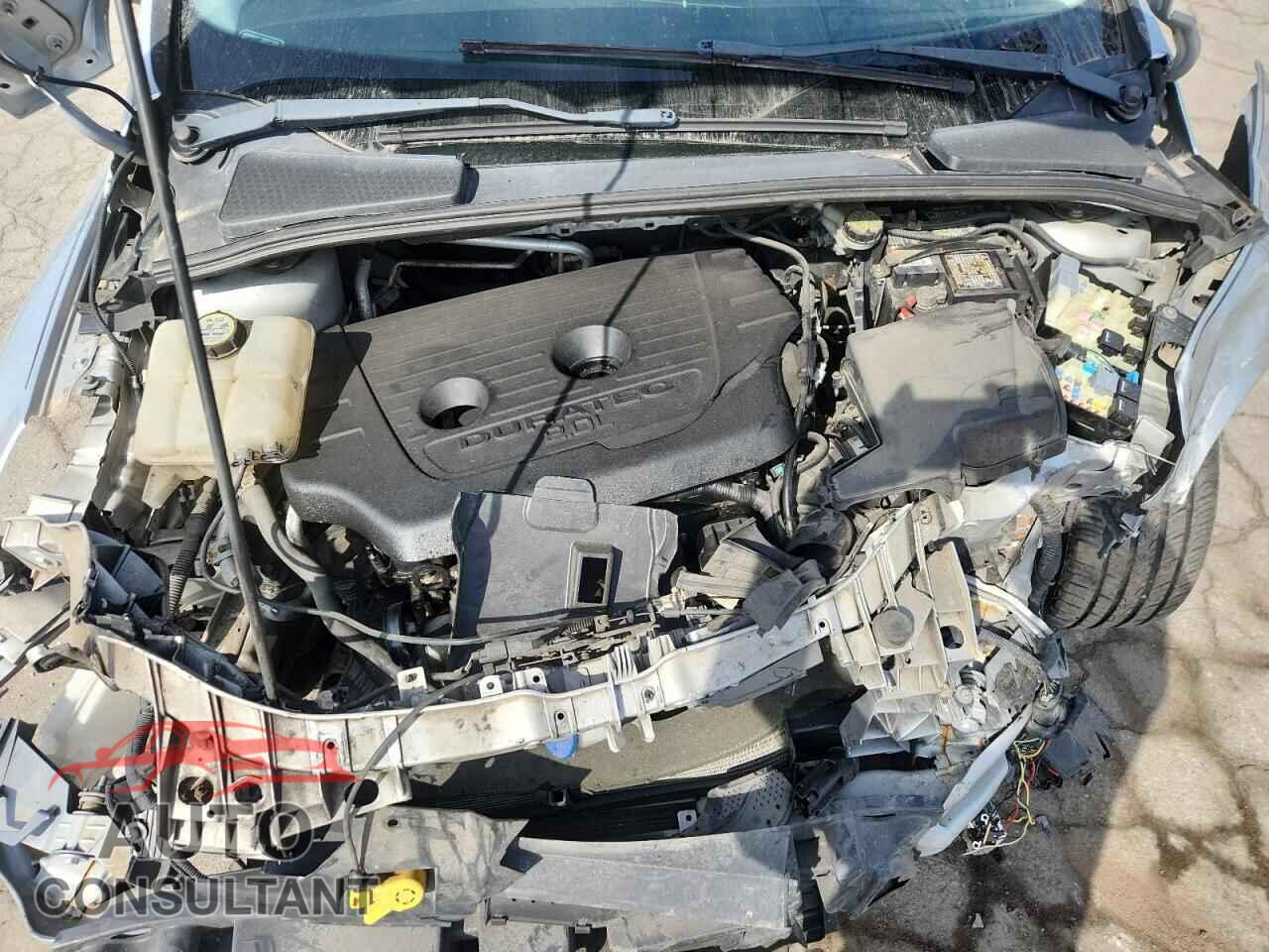 FORD FOCUS 2012 - 1FAHP3N21CL145339