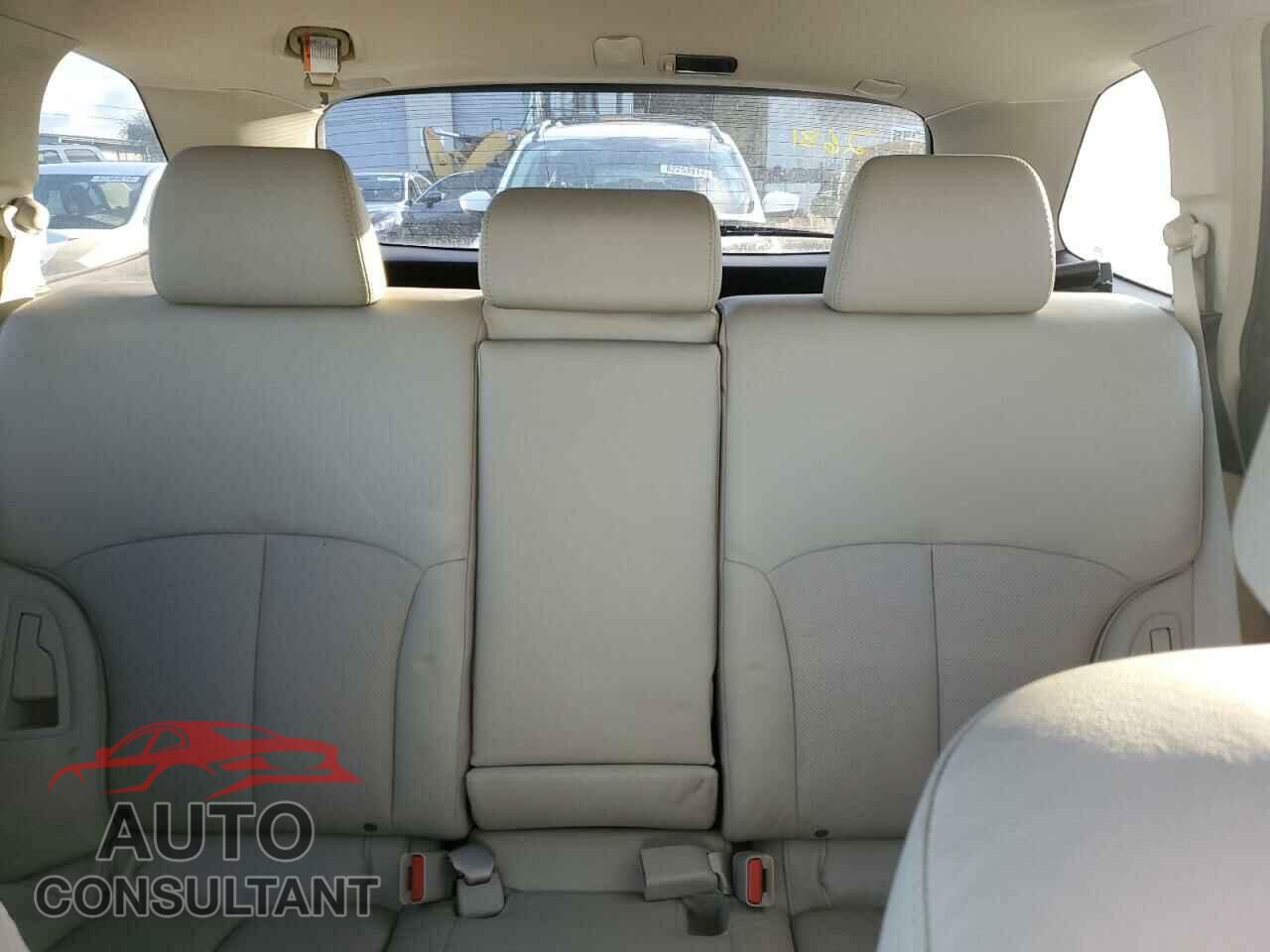 SUBARU OUTBACK 2013 - 4S4BRBPC4D3208134