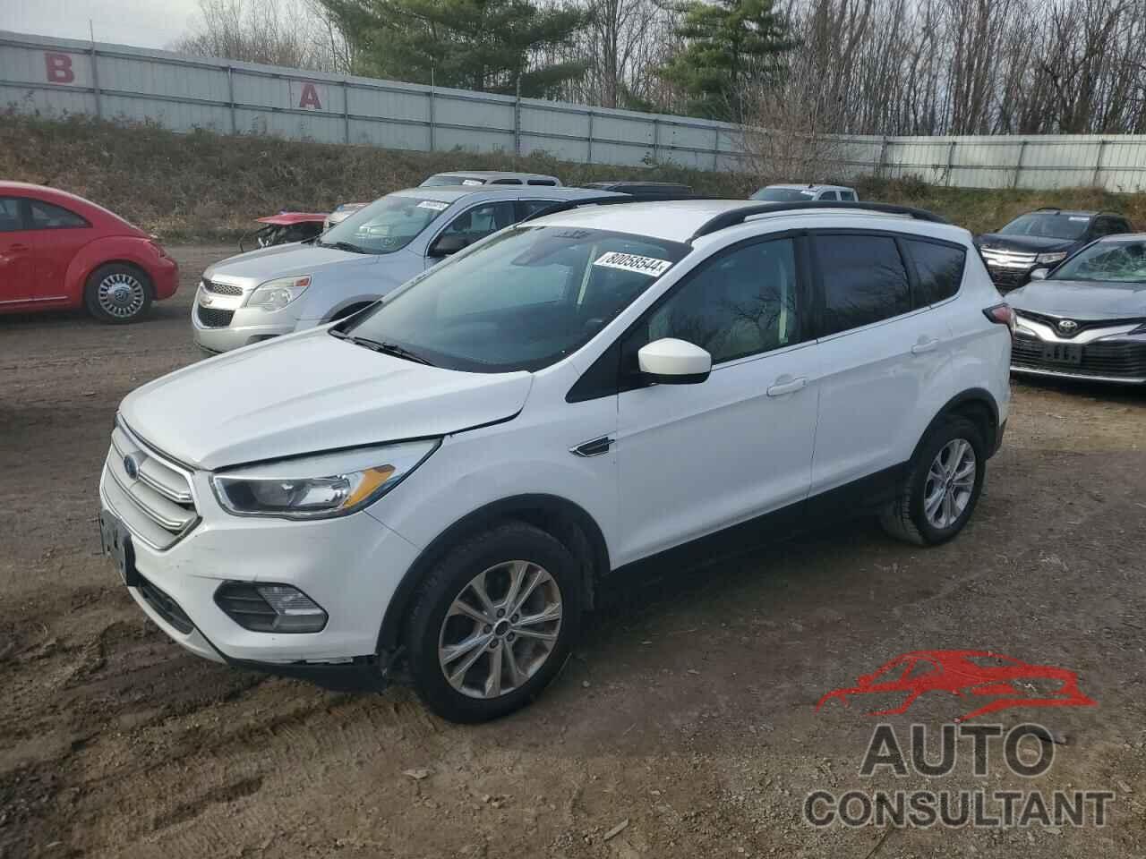FORD ESCAPE 2018 - 1FMCU0GD8JUB17017