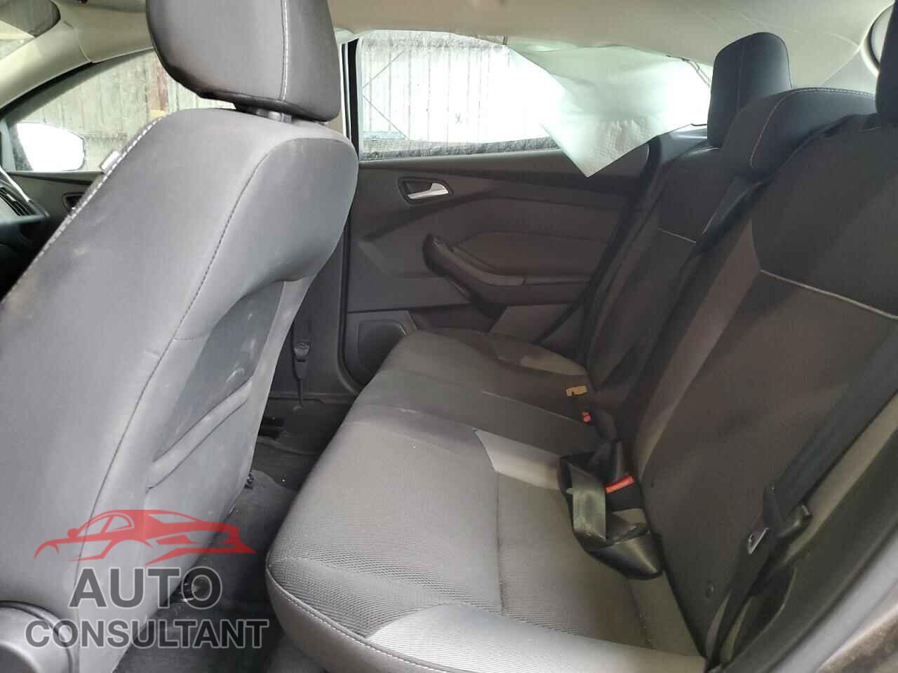 FORD FOCUS 2014 - 1FADP3K23EL368083