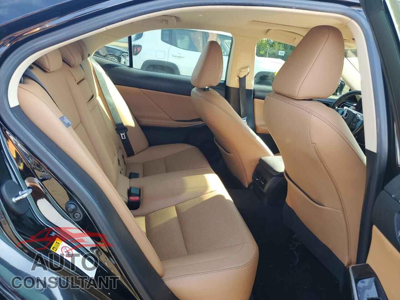 LEXUS IS 2016 - JTHBA1D2XG5007038